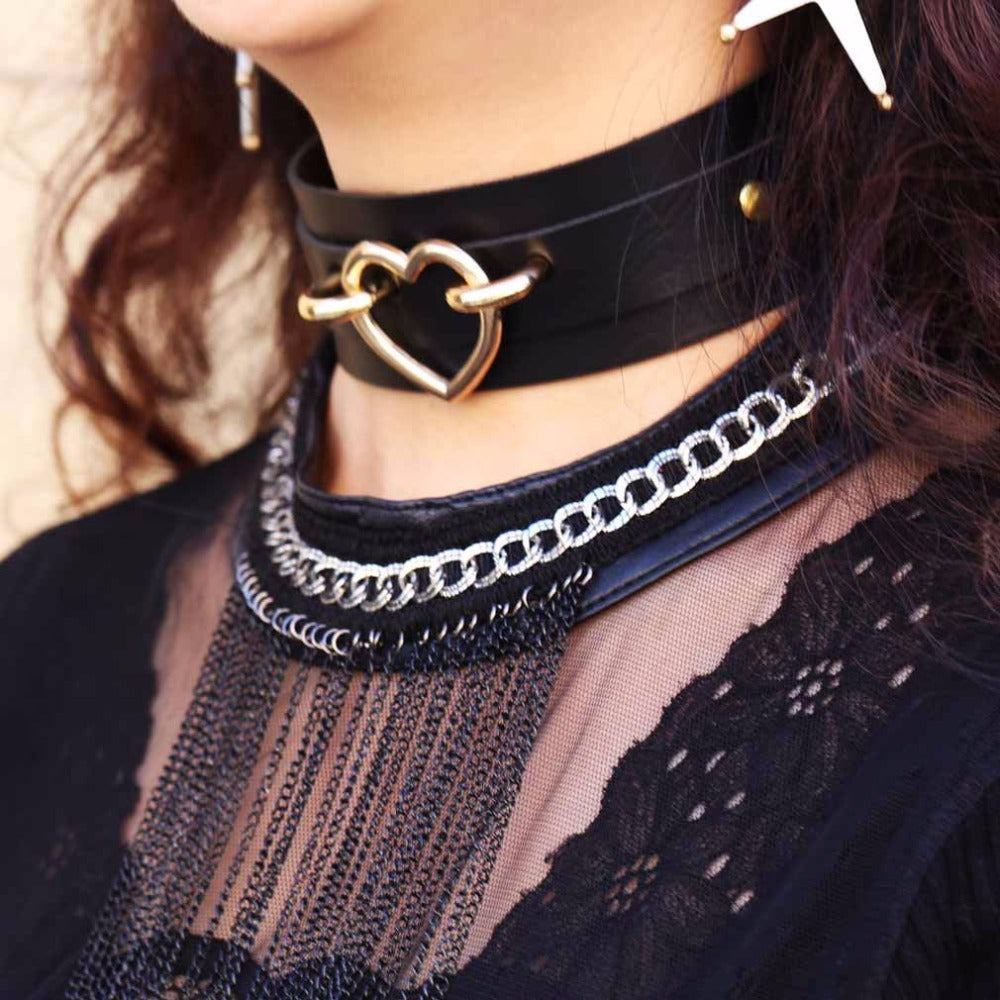 Gothic style Heart Choker Necklace / Goth Jewelry Chocker / Stud Black Goth collar for Women