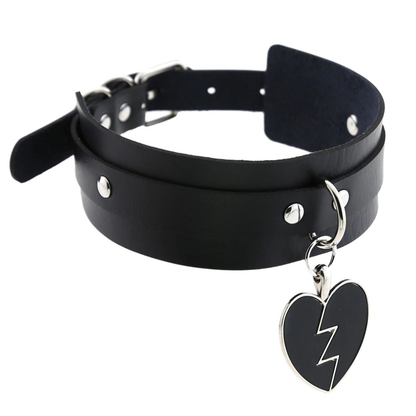 Women's Black Gothic Necklace Collar / Fashion Leather Choker Necklace with Heart