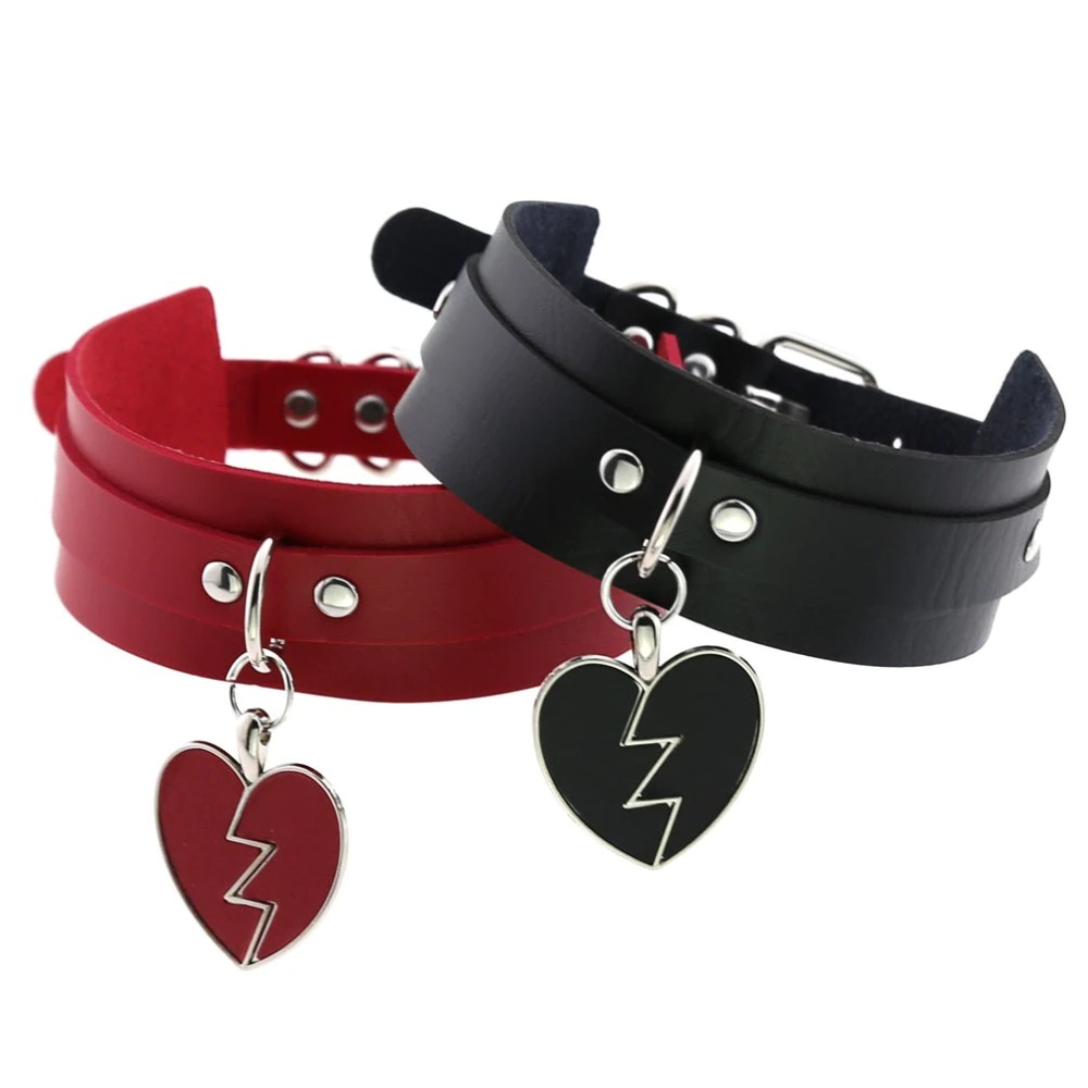 Women's Black Gothic Necklace Collar / Fashion Leather Choker Necklace with Heart