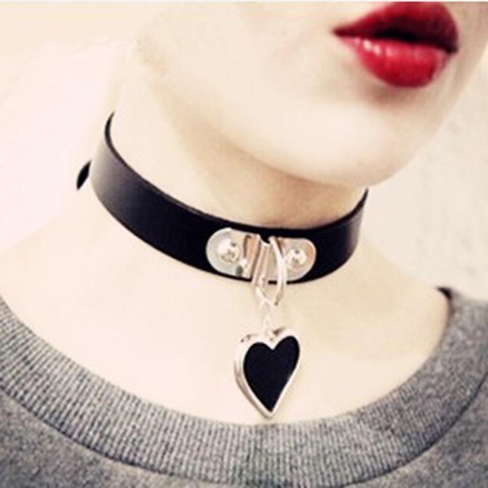 Women's Fashion Gothic Choker / Necklace Choker PU Leather Collar with Heart